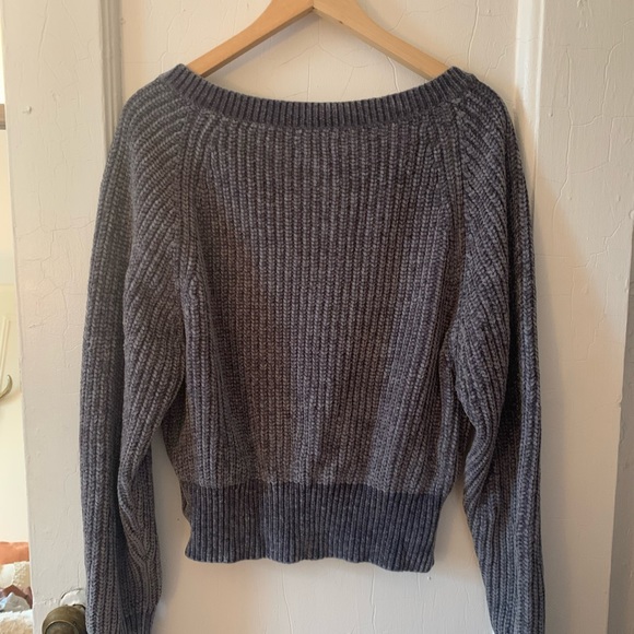 Urban outfitters sweater - Picture 4 of 4